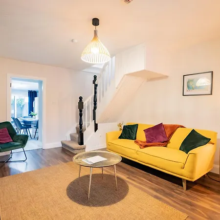 Tropical Vibes In The Of Tribes Γκάλγουεϊ